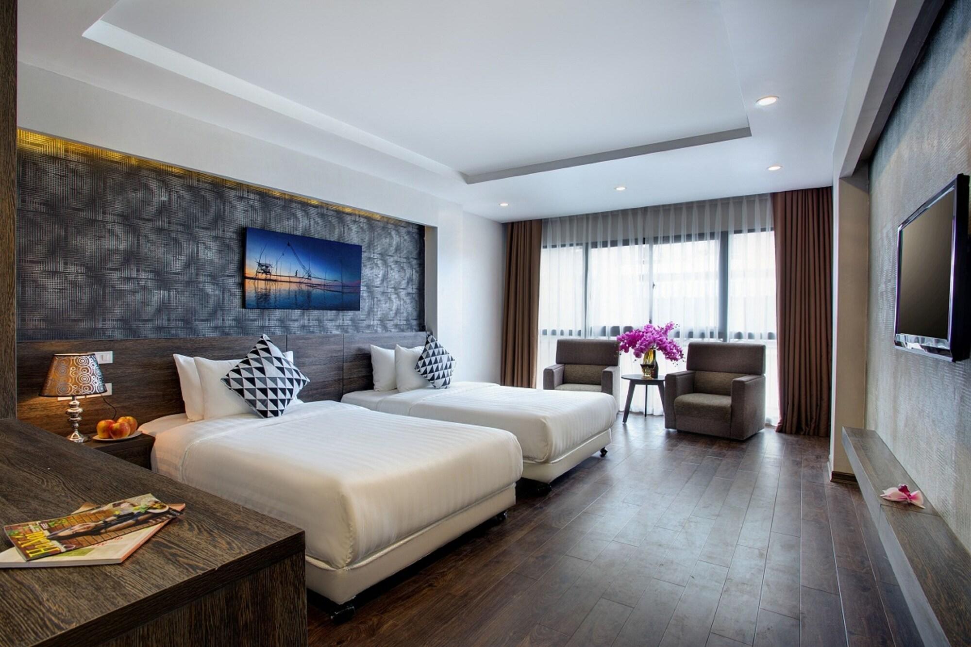 My Linh Hotel Hanoi Exterior photo