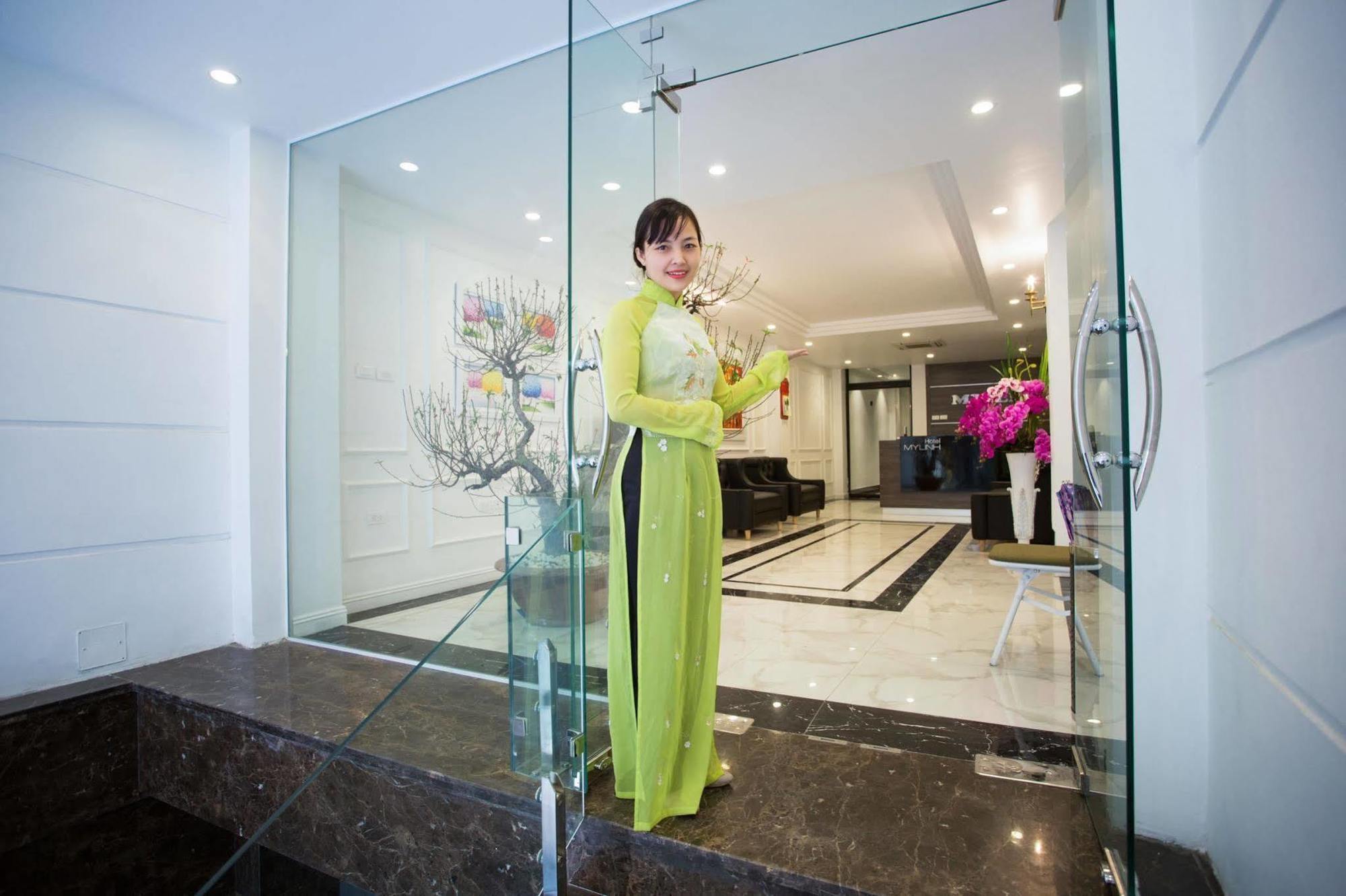My Linh Hotel Hanoi Exterior photo