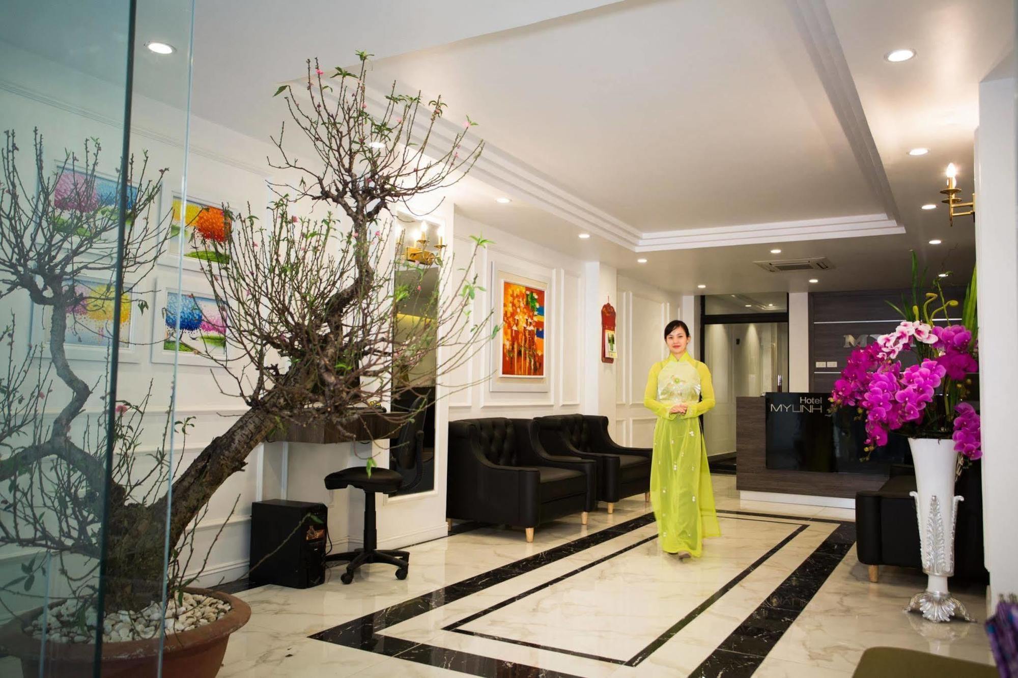 My Linh Hotel Hanoi Exterior photo